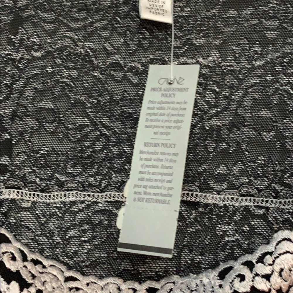 Nwt$128 Cache Gorgeous Stretch Top White&Black - image 6